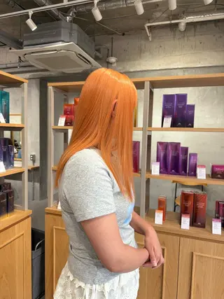 カラー 湯浅 慈園のヘアスタイル