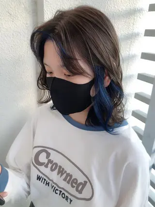 ミディアム カラー 韓国🇰🇷レイヤー 映える顔周り🩷のヘアスタイル