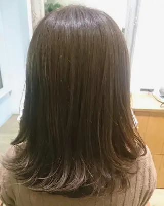 ミディアム カラー 山形 光輪子のヘアスタイル