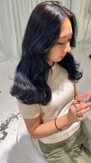 ロング 🍓ブリーチカラー 🎀nene🍓のヘアスタイル