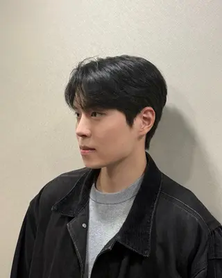 ショート 本場韓国ヘア🪽 Yenaイェナのヘアスタイル