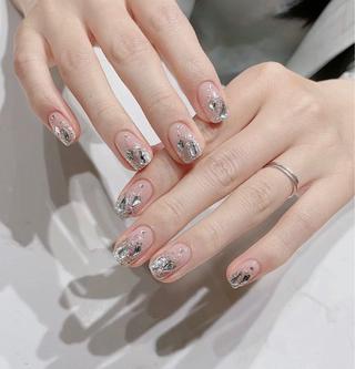 ネイル エリ🫧 nail池袋東口のネイルデザイン