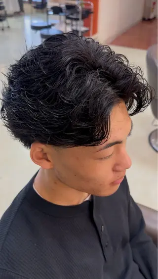 ショート パーマ メンズ 三宅 壱輝のヘアスタイル