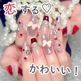 ネイル Queenie 🦋のネイルデザイン