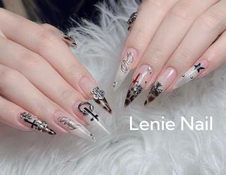 ネイル Lenie Nail Salonのネイルデザイン