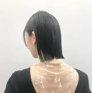 ミディアム カラー ミルクティーベージュ /ブリーチ/Wカラーのヘアスタイル