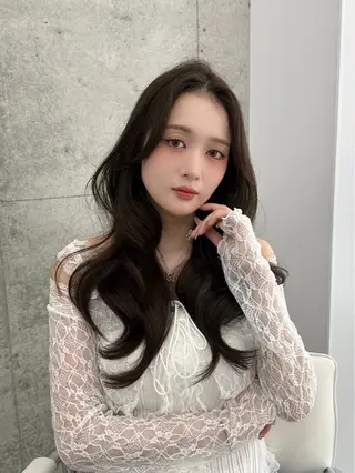 カラー minori🤎 韓国モテヘアのヘアスタイル