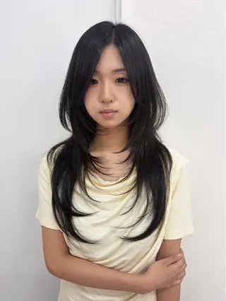 ロング Hanaka🪷 レイヤー×ブリーチのヘアスタイル