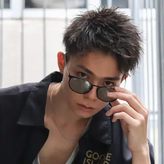 ショート カラー パーマ メンズ 木代 ひめりのヘアスタイル