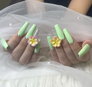 ネイル NiJi Nailsのネイルデザイン