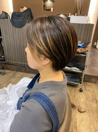 ショート 長嶋 花梨のヘアスタイル