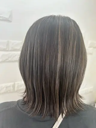ミディアム 佐藤 帆春のヘアスタイル