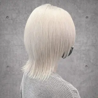 ショート カラー ✨ブリーチ支持No1 複雑履歴修正/舘岡のヘアスタイル
