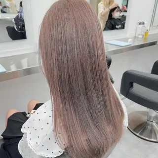 ロング 透明感♡グレージュ ♡ミルクティー♡のヘアスタイル