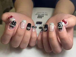 ネイル LYYM Salon ユキのネイルデザイン