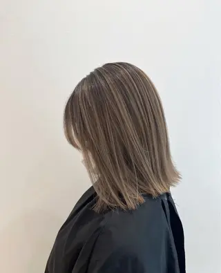 ミディアム KAEDE🎀 ハイライト特化のヘアスタイル
