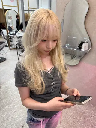 ロング カラー レイヤーダブルカラー KYONのヘアスタイル