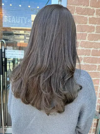 ミディアム カラー パーマ ヘアアレンジ メンズ キッズ ネイル マツエク・マツパ アイブロウ 久木原 ゆりのヘアスタイル