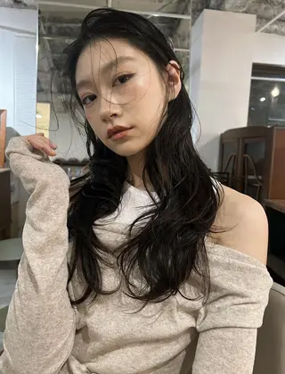 ミディアム パーマ カラー CEINE PATHのヘアスタイル