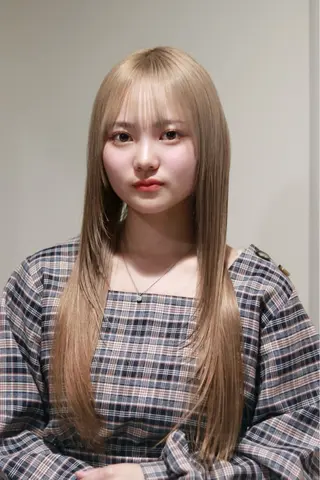 ロング カラー 浅野 匠のヘアスタイル