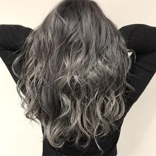 セミロング カラー 髪質改善カラー韓国風 レイヤーtudaのヘアスタイル