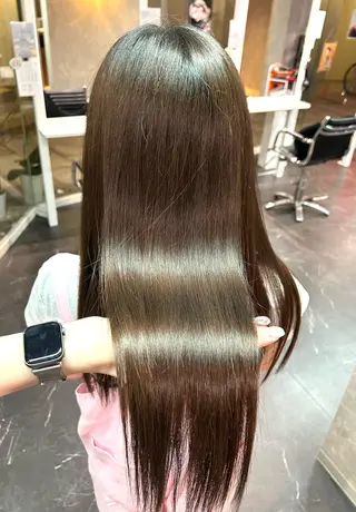 ロング 寺澤 歩佳のヘアスタイル