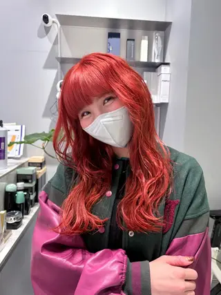セミロング カラー NANA🦖 ハイトーンデザインのヘアスタイル