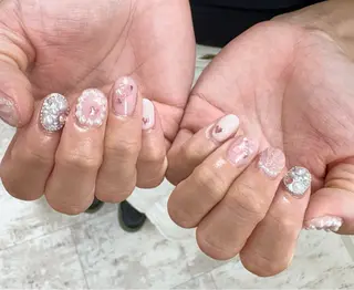 ネイル 吉田 里菜のネイルデザイン