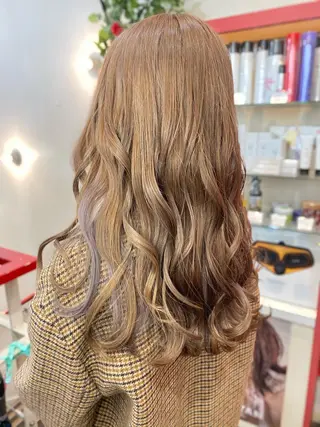 セミロング ゆぴ☾‪/推しカラー /ハイトーンのヘアスタイル