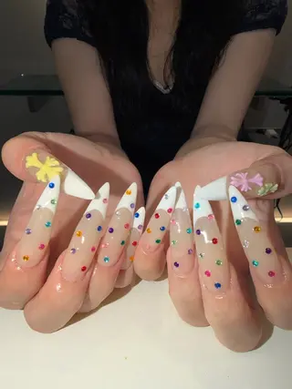 ネイル 🎵AIRI/ヘアー ⭐︎アートネイル🪽のネイルデザイン