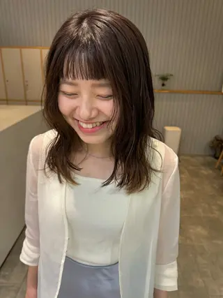 セミロング 加藤 真由のヘアスタイル