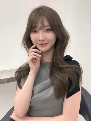 ロング カラー 上品モテヘア🩶 karen🩶のヘアスタイル