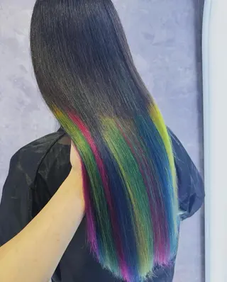 セミロング カラー エクステ×ブリーチ 😈ちあき😈のヘアスタイル