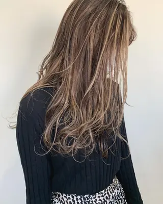 ロング カラー パーマ ヘアアレンジ メンズ キッズ ネイル マツエク・マツパ 柔らかな縮毛矯正 透明感カラー💫のヘアスタイル