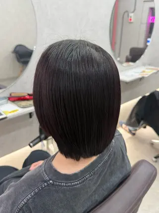 カラー 関 愛菜のヘアスタイル