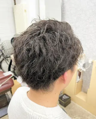 ミディアム パーマ メンズ 森田 健一のヘアスタイル