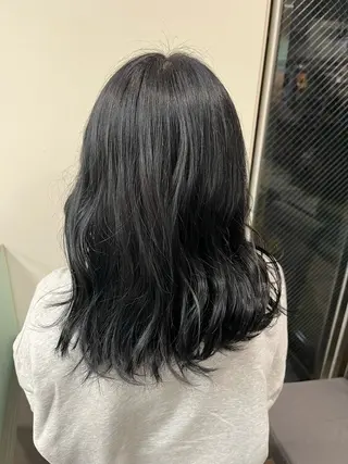 セミロング カラー ☘️上村 ☘️髪質 改善/透明感カラーのヘアスタイル