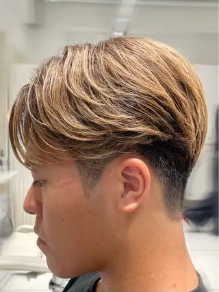 ショート カラー メンズ ブリ—チ🌈カラ— 🌀パ—マ🌿ちえのヘアスタイル