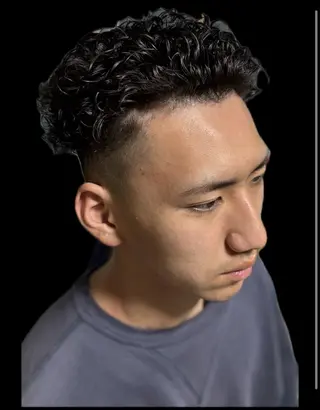 ミディアム 東 琥太郎のヘアスタイル