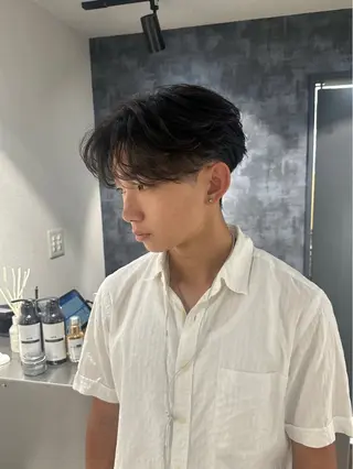 ミディアム カラー パーマ メンズ 💈ニュアンスパーマ センターパート💈のヘアスタイル