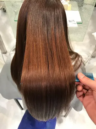 ✨艶ブリーチカラー ✨四ノ宮裕己のヘアスタイル