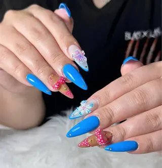 ネイル Rinaky Amee Nailのネイルデザイン