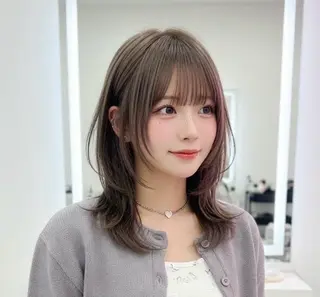 ミディアム 薮本 真優のヘアスタイル
