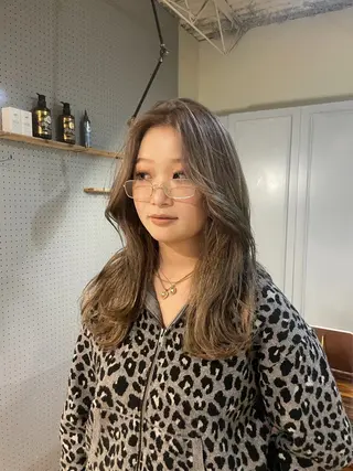 ミディアム カラー 🤩噂のMr.髪ポジ ティブ®️yu🤩のヘアスタイル