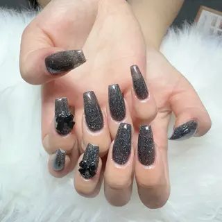 ネイル 🦢Ella💌 長さだし専門店☁️のネイルデザイン