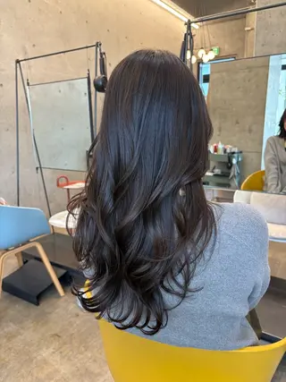 ロング 顔周りだけで垢抜ける レイヤー/小池 祐のヘアスタイル