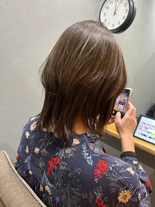 ミディアム カラー パーマ ヘアアレンジ メンズ キッズ ネイル マツエク・マツパ アイブロウ 久木原 ゆりのヘアスタイル