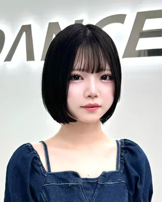 ショート カラー ヘアアレンジ 縮毛矯正🤍 ボブ/ HIKARIのヘアスタイル