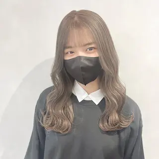 ロング カラー 🩵ブリーチカラー MIORI🩵のヘアスタイル