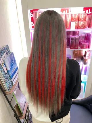 ロング 羽エクステ/ ハイトーンのヘアスタイル